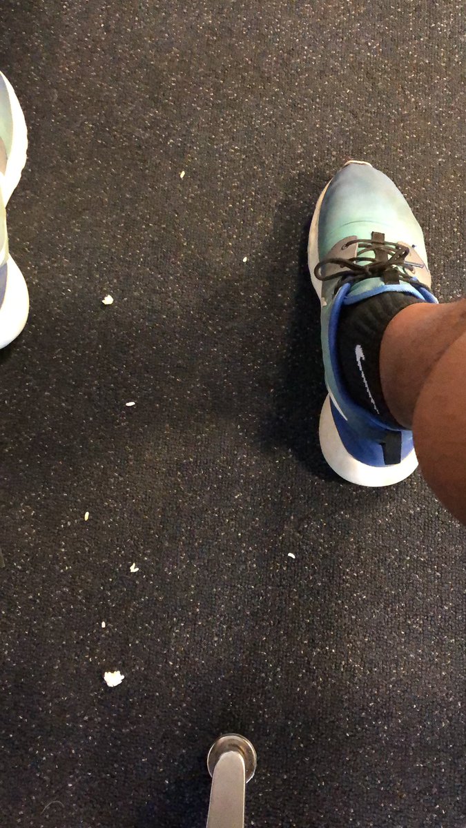 Xoskii20's tweet image. Rice under your seat #PolyProbs 🤦🏾‍♂️🤝🍚