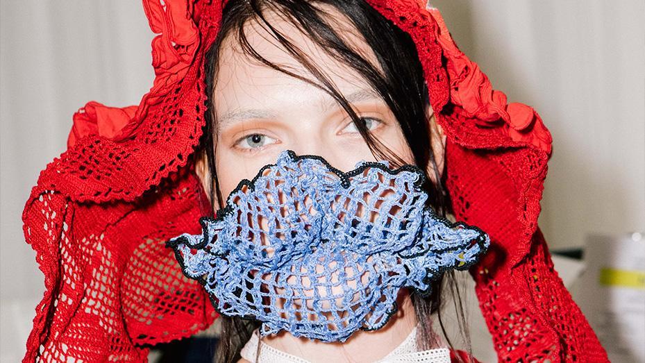 Ravensbourne's BA Fashion show embraced craft like no other bit.ly/2K1ExX6