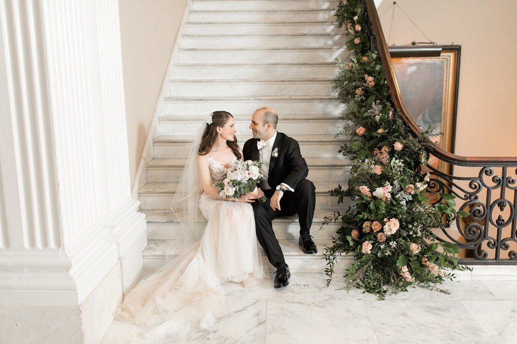 adriennematz's tweet photo. Classic Black Tie Union League Philadelphia Wedding https://t.co/CMyHgtOxg5 https://t.co/yBRM86kHeq