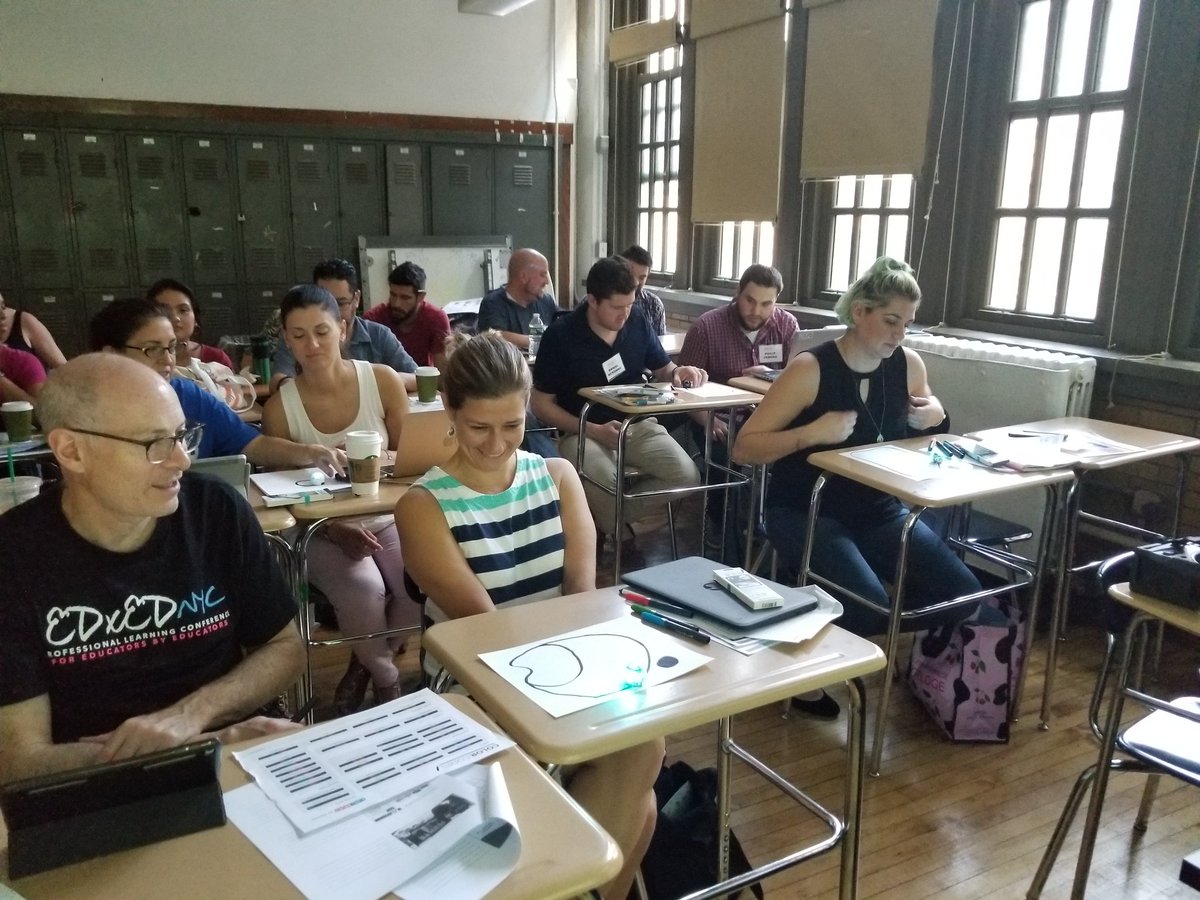 TechSavvy_Teach's tweet photo. Learning how to talk to the ozobots! Coding in a language they understand. Session 1. Innovative #edtech #EDxEDNYC #edxed #EDXEDNYC2019 #edtech https://t.co/b3KymsuomS