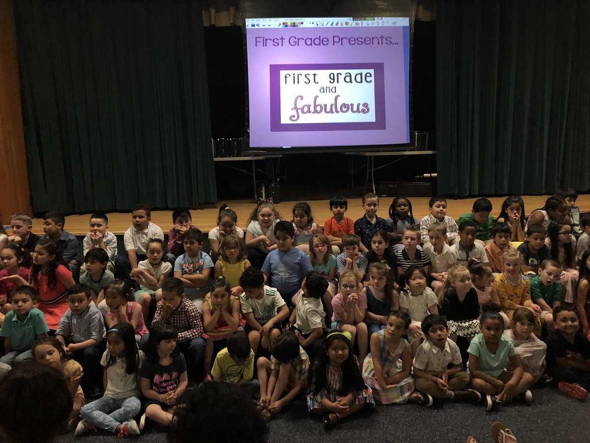 JenDerubeis's tweet photo. First Graders present- First Grade and Fabulous ⭐️ https://t.co/0TAfFG814S