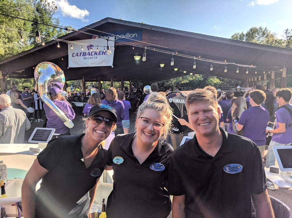 Bring back the sun! ☀️ last week it was sunny at the Wichita Catbackers event at Sedgwick County Zoo!