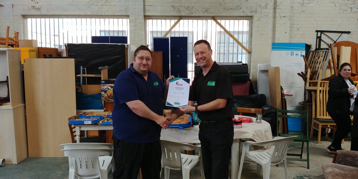 FRADECharity's tweet photo. We surprised our volunteers with Pizza and certificates today for #volunteerweek. Volunteers are the back bone of Frade and we simply couldn't operate without them. Enjoy your pizza guys and thank you for all the hard work you do for us! @NCVOvolunteers @MVDANews https://t.co/CkW9q9c3g9