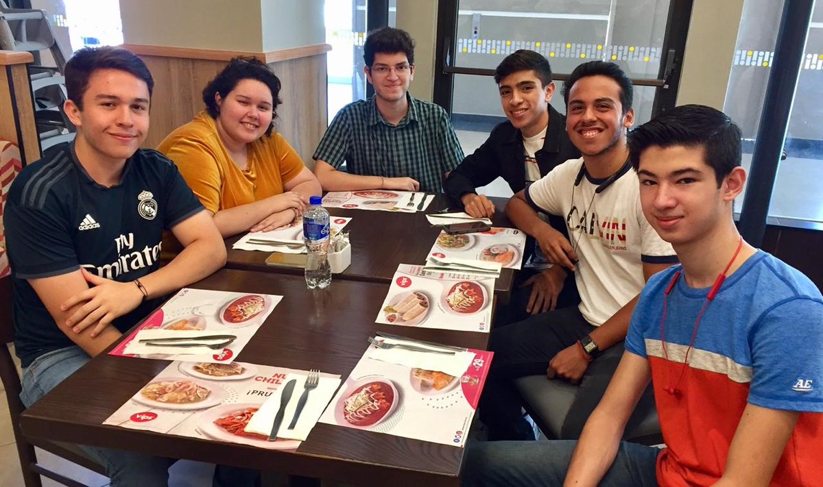 Today we celebrated the excellence of our best English students with a delicious breakfast. They accomplished the perfect grade of 100 on the <a href="/uanl/">UANL</a> English test. Congratulations to all of them!
Jesús, Humberto, Pablo, Javier, Sebastián y Paulina.
#MaterSoy
#WeAreSacredHeart
