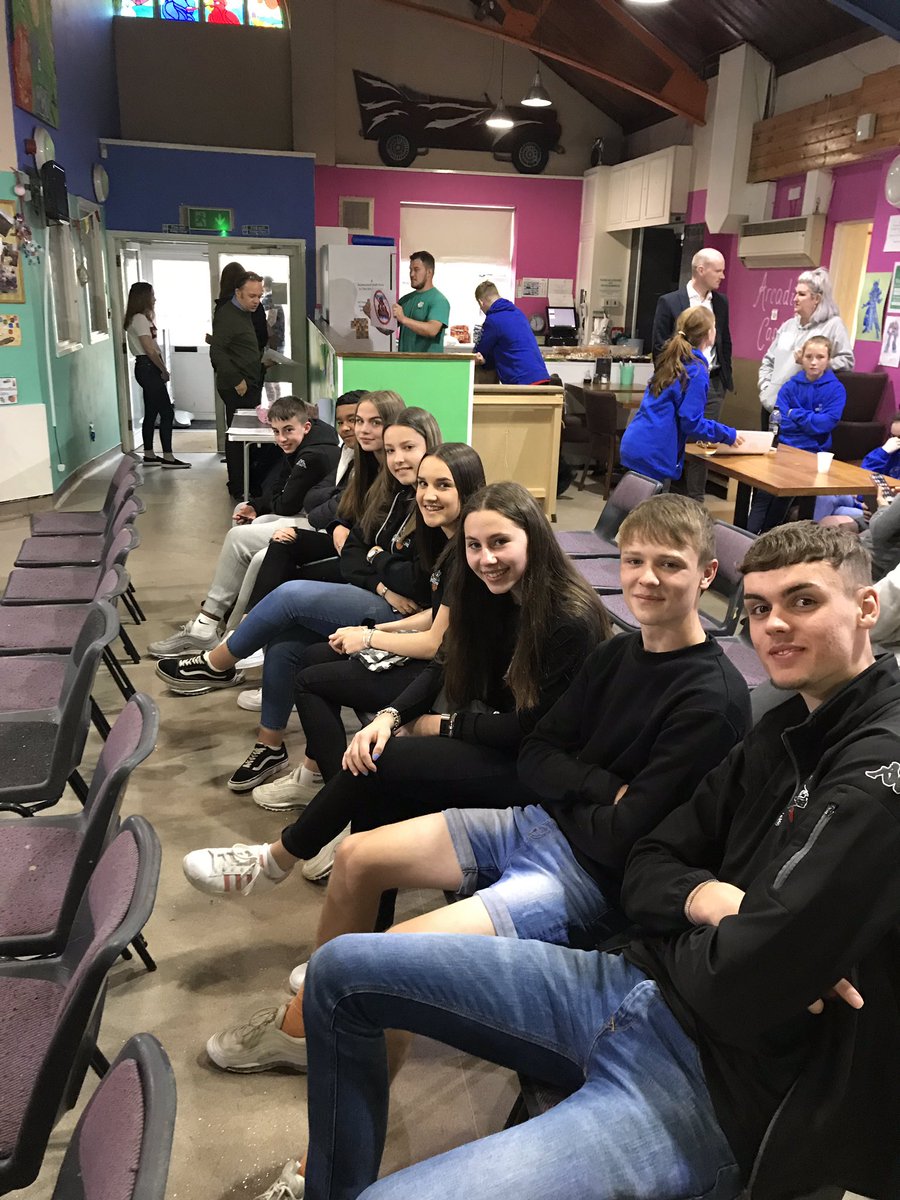 PontypriddPant1's tweet image. @PontypriddPant1 young volunteers attending an great event tonight hosted by @InterlinkRCT #greatprojects #inspiring #youngvolunteers #vilunteereeek2019