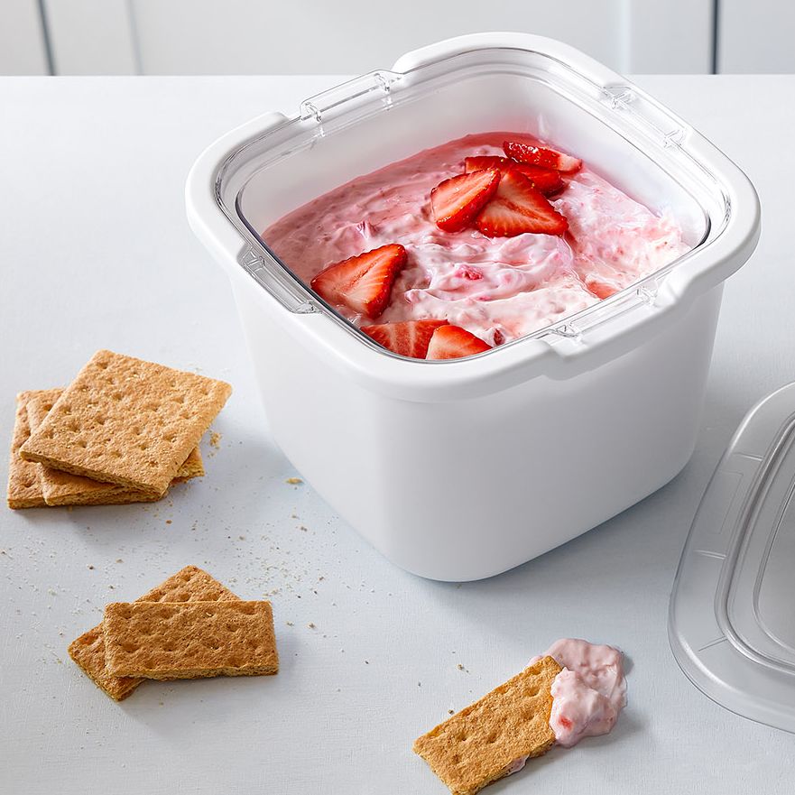 Move over s'mores, this Strawberry Cheesecake Dip is taking over summer nights. 😋 Get the recipe here: 
bit.ly/31dgU3a