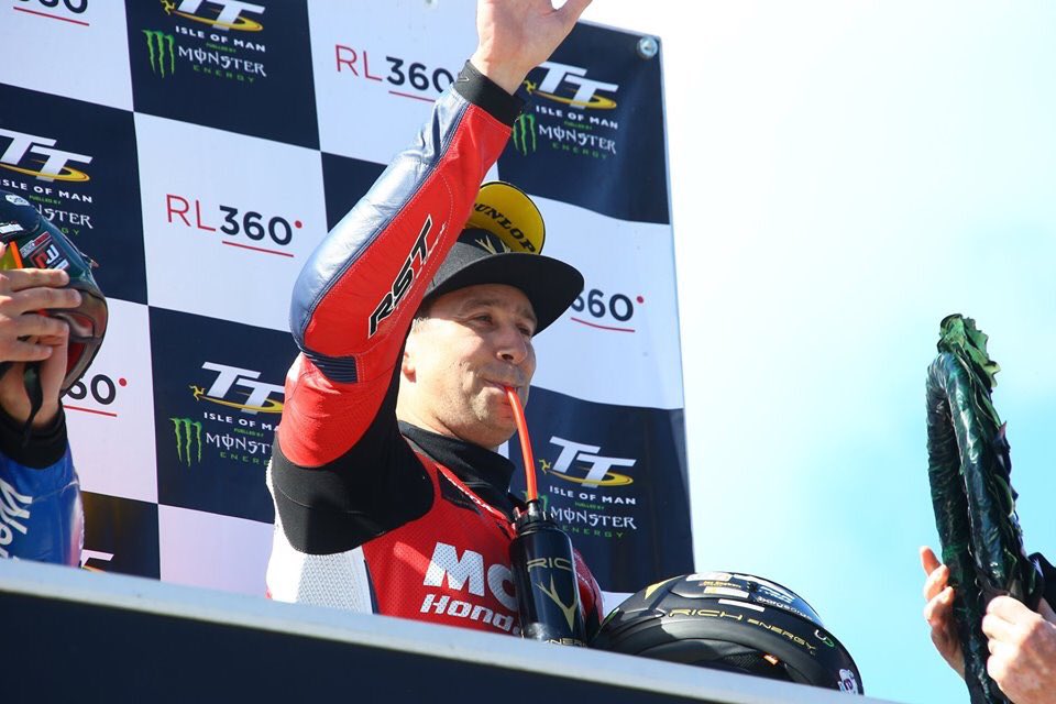 Huge congratulations to our #Honda brothers <a href="/HondaRacingCBR/">HondaRacingCBR</a> and <a href="/davojohnson20/">David Johnson</a> on his first-ever <a href="/ttracesofficial/">Isle of Man TT Races</a> podium in the Superstock race aboard the #Fireblade! Huge well done to all the boys behind him 👏🏻🥉🏆

#HondaRacingFamily