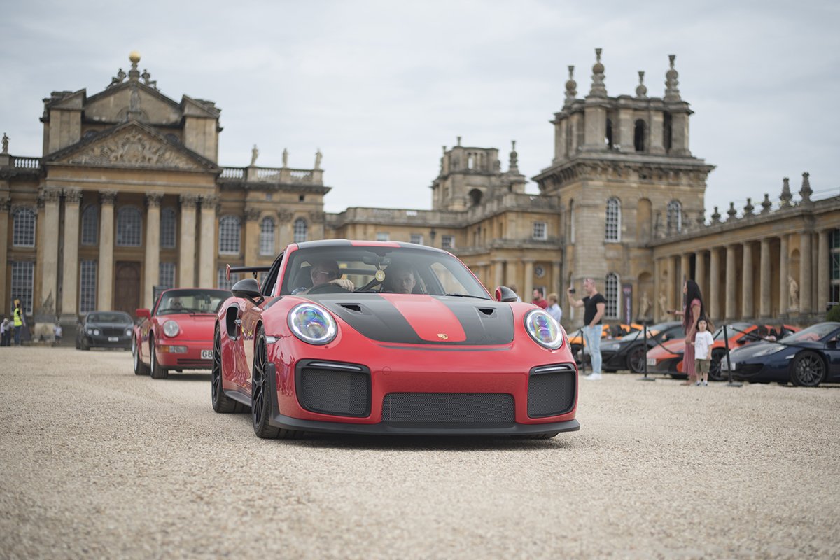 Join us this September for an ‘End-of-Summer’ celebration at @ClassicSupercar at Blenheim Palace, with discounted entry and display parking in the Car Club Paddock: bit.ly/2K19Cdq