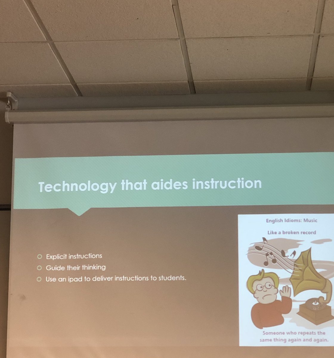 mskoen_bobcat's tweet photo. Learning about apps to aid vocabulary knowledge with Stephanie Lippard π #ELSummit19 #ELsummit19 #summerlearning https://t.co/N3uPKCuOIv