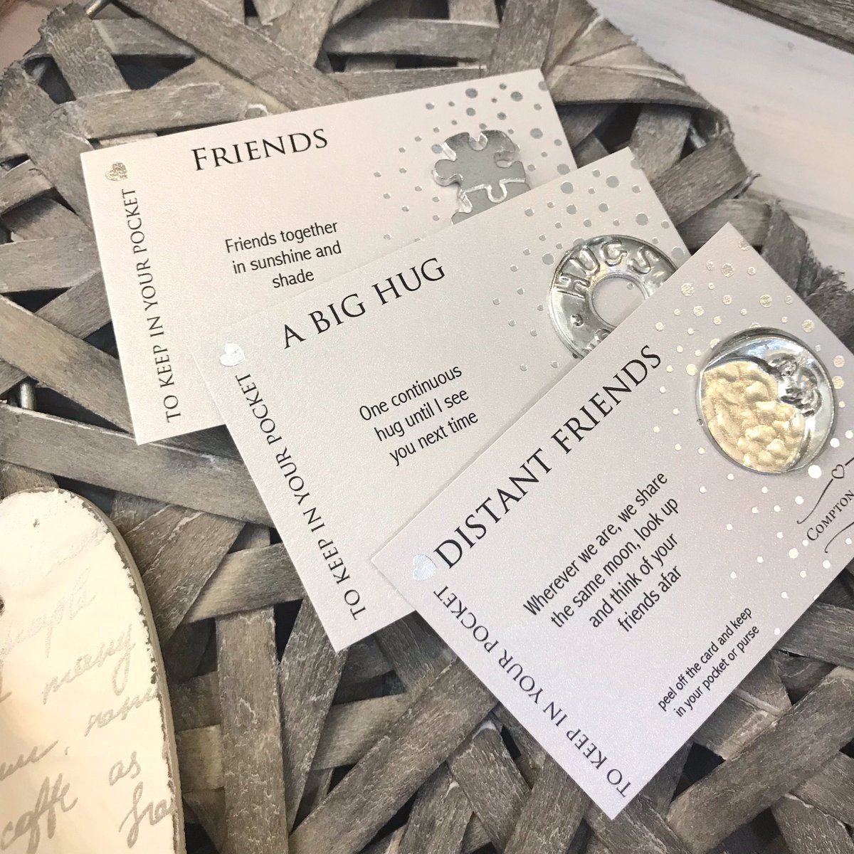 m_meringue's tweet photo. Our pretty pewter pocket charms make such a lovely little gift! Let someone special know you’re thinking of them... shop in store and online now xx
https://t.co/8fT9HN0z1M #bighug #hug #friends #distantfriends #friendshipquotes #friendship #besties #pewter #pocketcharm https://t.co/WRvVUcJvkB