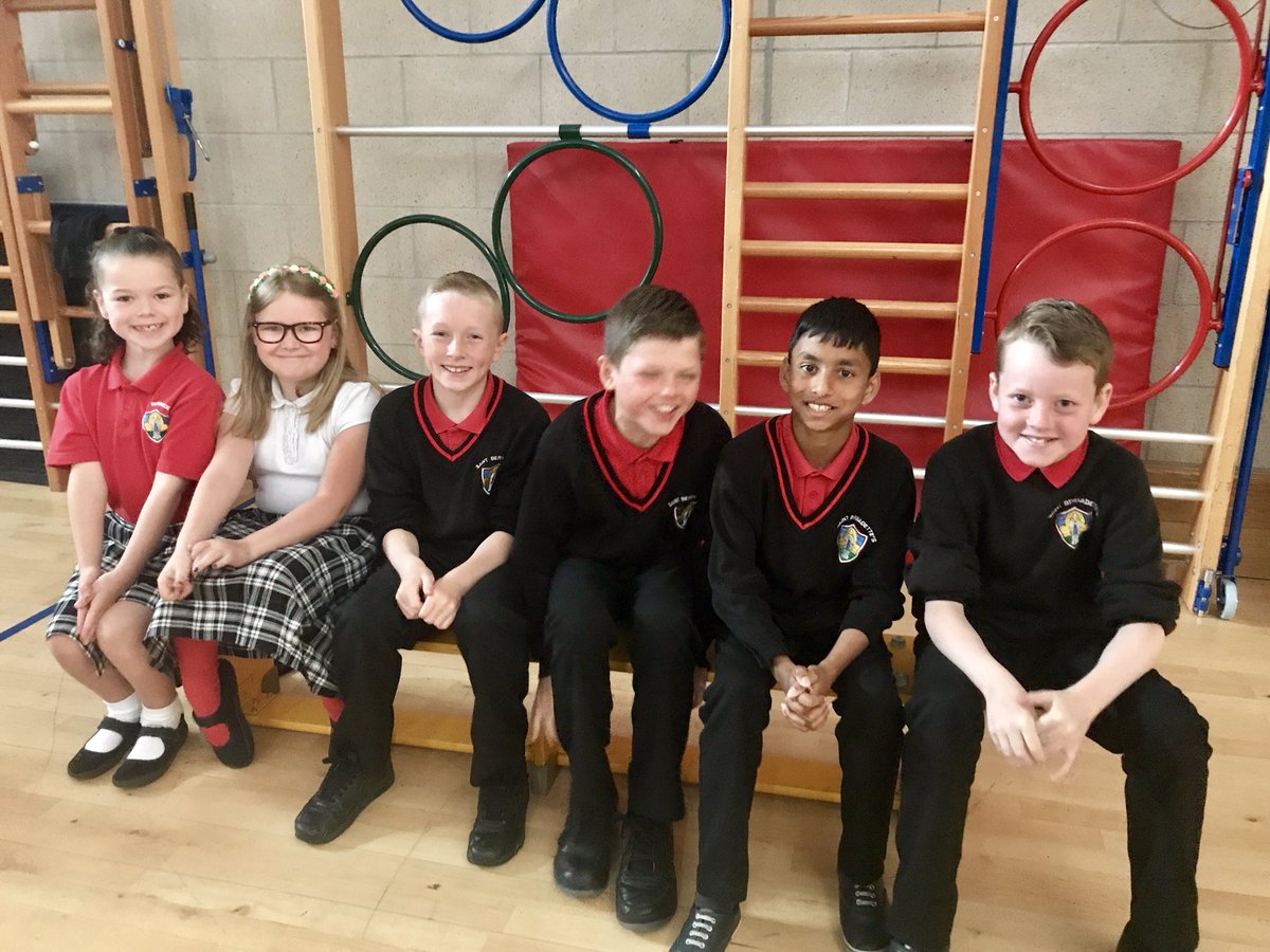 a20dun1's tweet photo. Beautiful behaviour at assembly earned these pupils a seat at the front on Mrs Duncan’s bench. Each week I will be looking for pupils who show they are Ready, Respectful and Safe throughout assembly and during their time in school. #recognition #rolemodels #notehome https://t.co/Nfh4xeOjuP