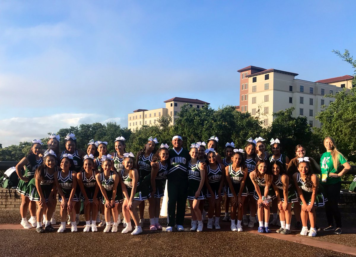 KHS-Cheer tweet media