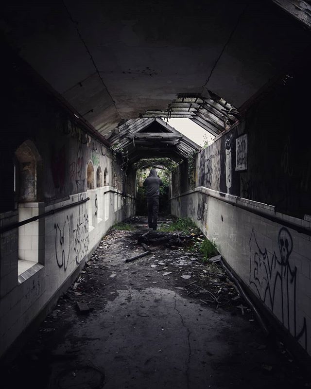 MURTARF's tweet photo. Wu Tang Clan ain't nothin to fuck with.
•
•
•
•
•
#photography #photooftheday #streetphotography #landscapephotography #portraitphotography #architecturephotography #nightphotography #365 #pmgridchallenge #pmwintergridchallenge #abandonedplaces #… https://t.co/dHJYBNJHqJ https://t.co/Ngw3TLWRsR