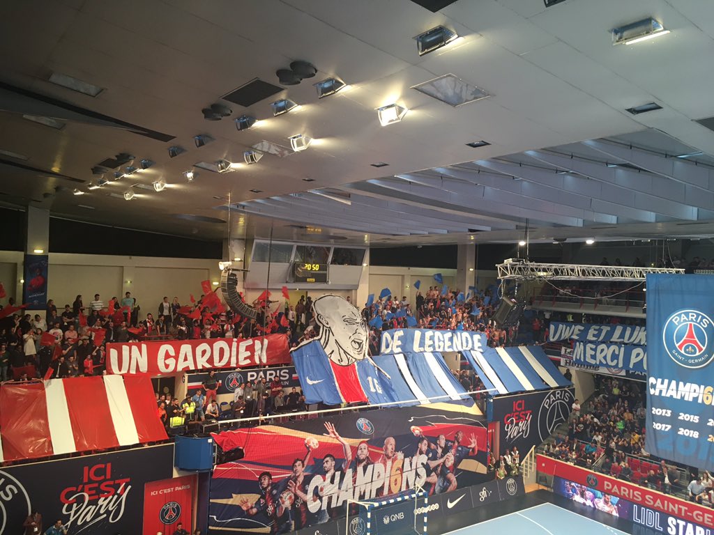 Co_Ultras_Paris's tweet photo. Pour la légende @Thierry_Omeyer  ! 

Come On !! https://t.co/gtq9Bc5TiZ