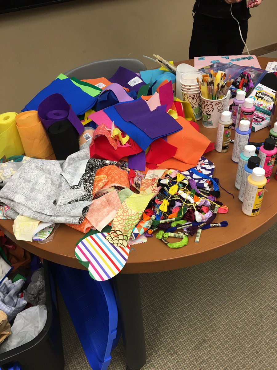 EquityYorkU's tweet photo. Awesome HREQ 3450 students contributing squares to the #SexGenPrideQuilt @YorkUnews @SexGenYork https://t.co/rfhp2b0fQl