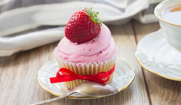 Work_It_Mom's tweet photo. 10 sweet strawberry recipes to compliment the warm weather! https://t.co/FajdovDANR https://t.co/KYyf8jwOZP