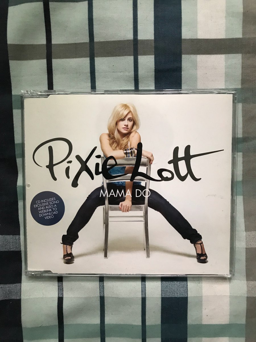 IanThom61868878's tweet photo. An artist was born.......🙌🌟🎤😺 #MamaDo10
@pixiecatz @PixieLBR @pixielottbr @PhillipaAnnex93 @jessicabransonx @loyalkellycat @Alice_M_music https://t.co/Vx4vGD1D3P