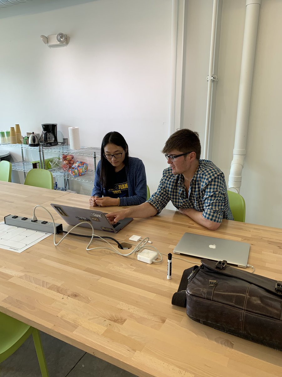 hackerfellows's tweet image. No lunch, no problem! @JasonSwett feeding #RubyTesting #knowledge to our #hackerfellows during #lunchtime office hours.