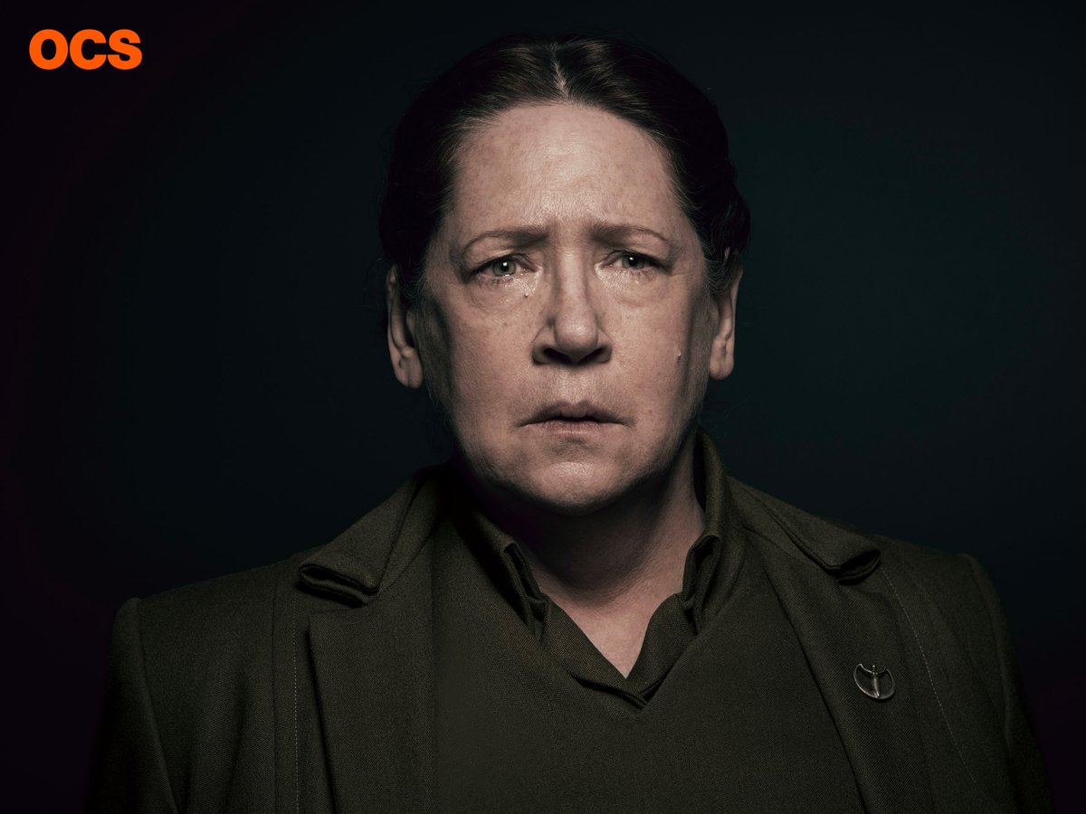 cineplus_ocs's tweet photo. #TheHandmaidsTale #OCSTHT Tante Lydia https://t.co/sit1JIbXcb