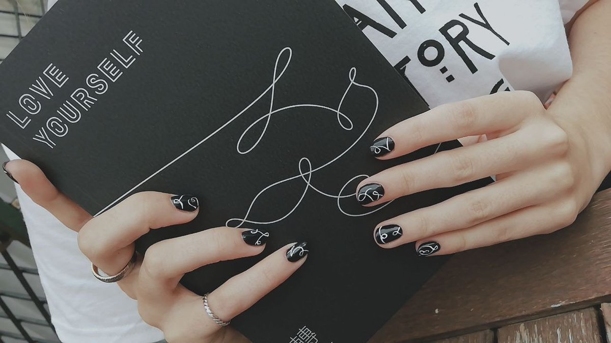Bts Nail Art Love Yourself Albums Kpop In 2019 Bts Makeup