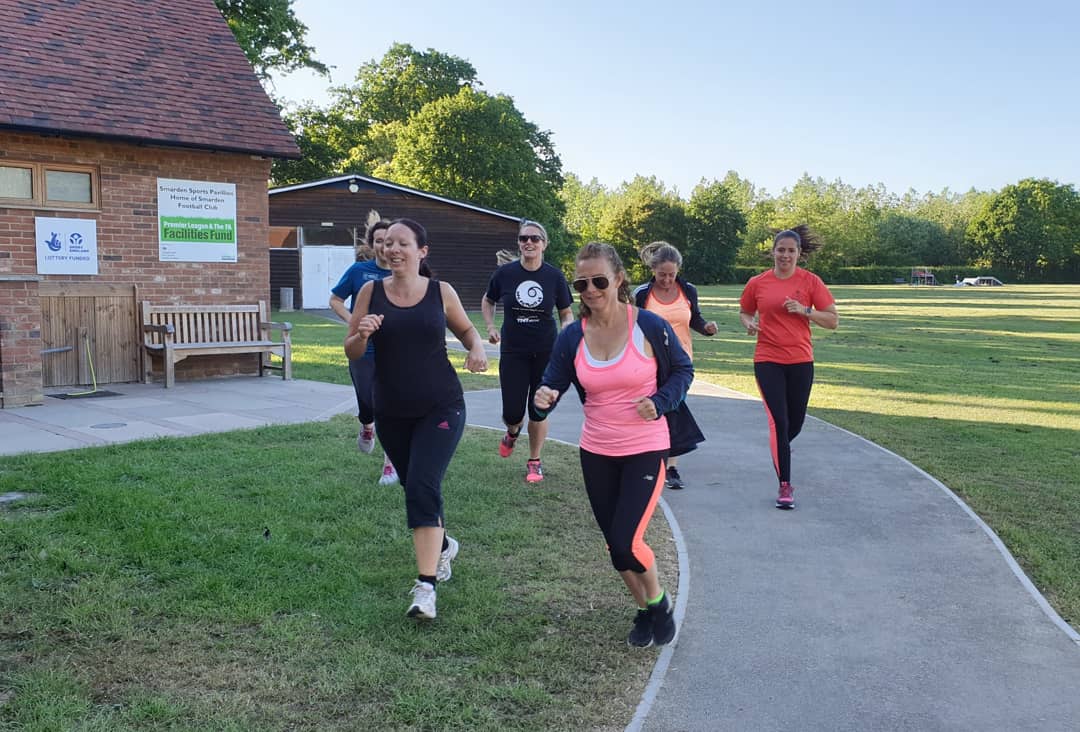How to spend an evening 😍🌳🏃‍♀️🏃‍♂️🌳 #run #rural #kent #everydayactive #fitfam 🌺
