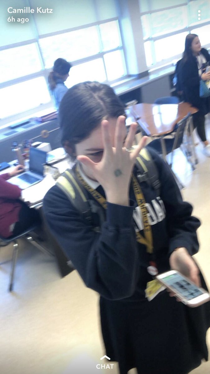 mcfran40's tweet photo. Happy 18th @bridgetwazevich !! 💜 enjoy a good audio book today, I love ya 😌📖 https://t.co/k1rRwYp77M