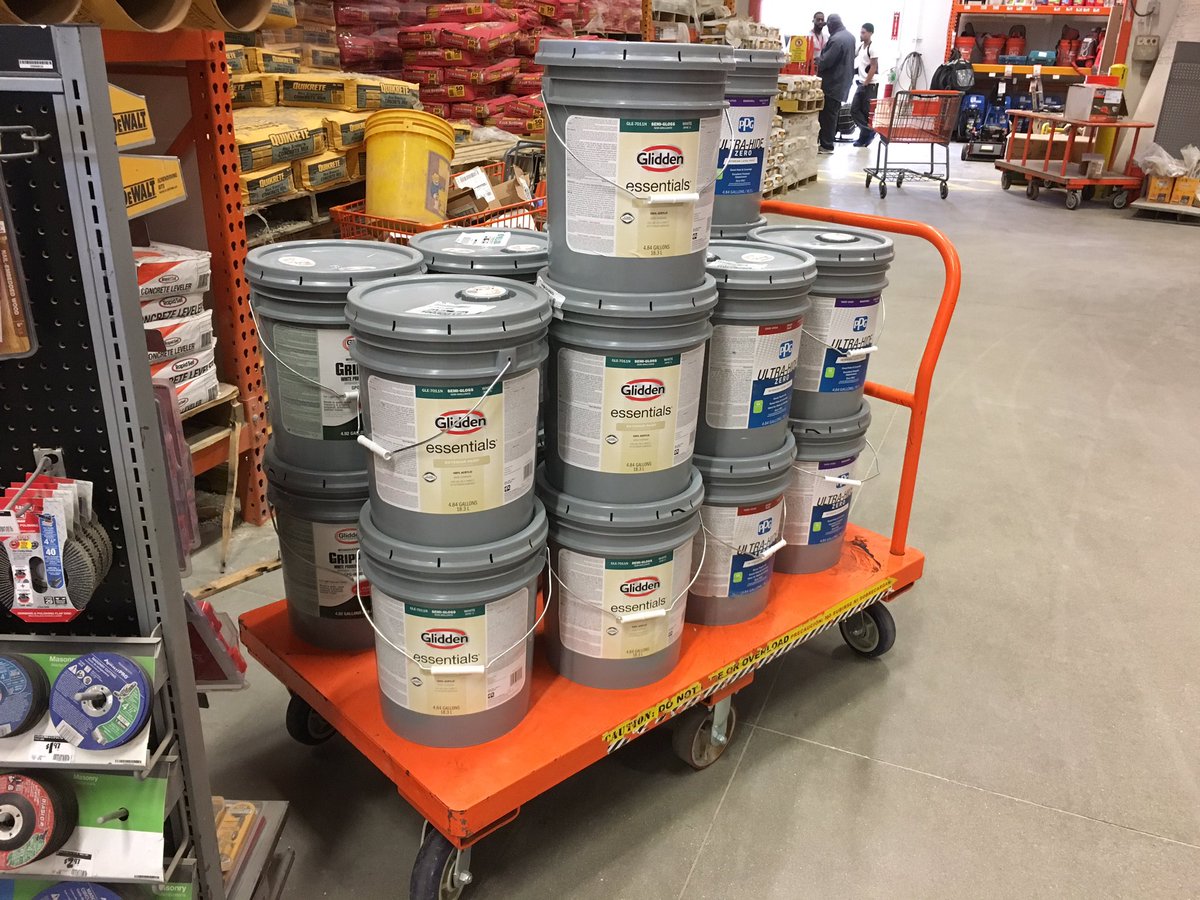 TosaDepot's tweet photo. What does great partnership look like? 127 gallons of paint in this case! Great job and thank you to @4912ProDs and  @AndrewVrchota from @PPG for the partnership in driving the pro paint business!
#letsdothis #weSHOREcan 
@jonbaumann304 @BobPold @TD4theWin @CampSweenScott https://t.co/IJU8qWPd4K