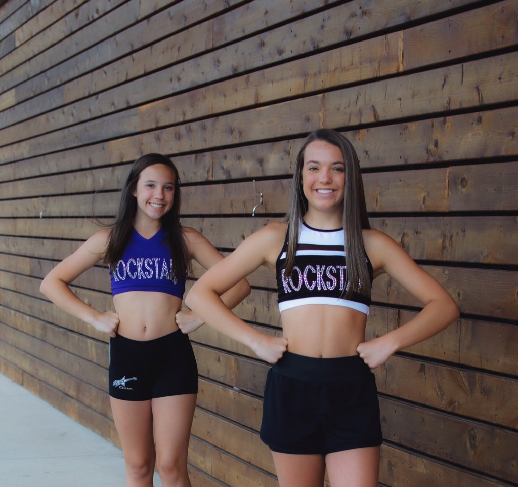 VASF_Updates's tweet photo. #VarsityReveal for @Rockstar__ATL! Which one of their new #TeamVarsity practice tops is your favorite 💜 or 🖤?! https://t.co/dMnvkh4SSC