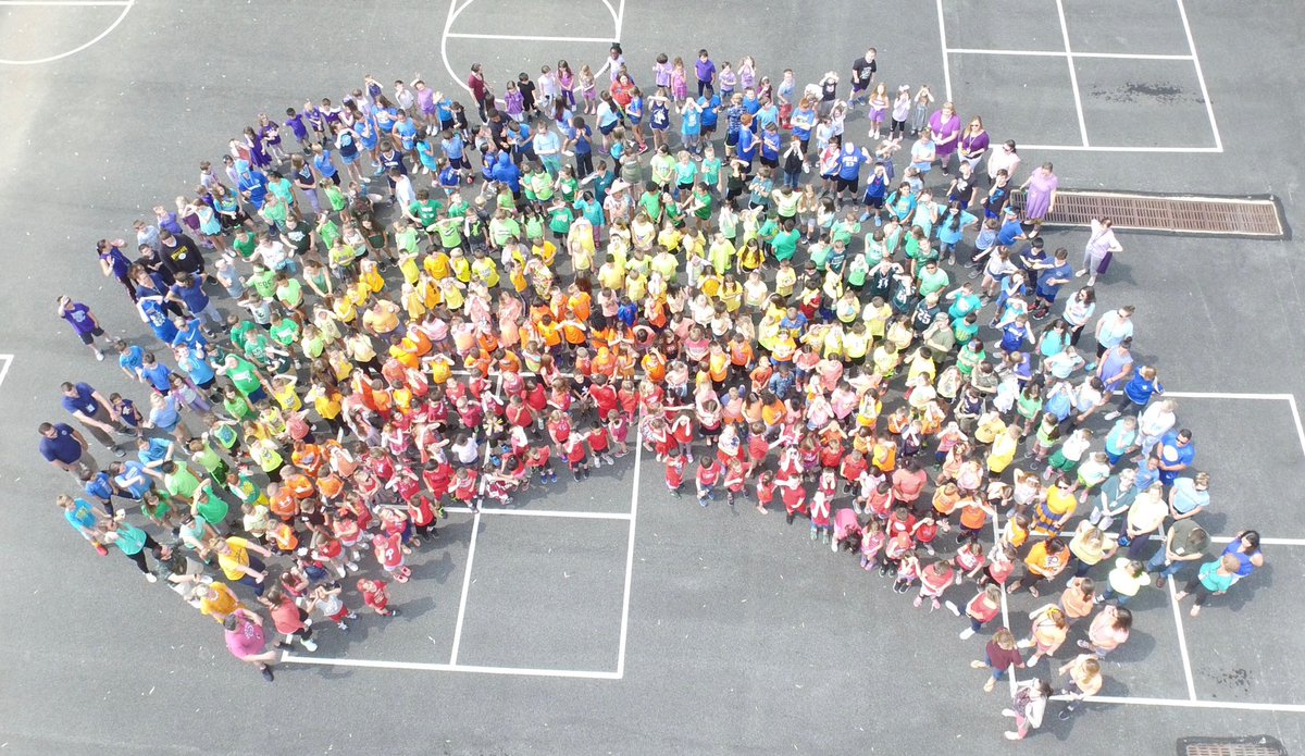 Together <a href="/PDSD_AstonES/">Aston ES</a> with all of our individual colors we unite and become a beautiful rainbow. 🌈  #penndelcoproud