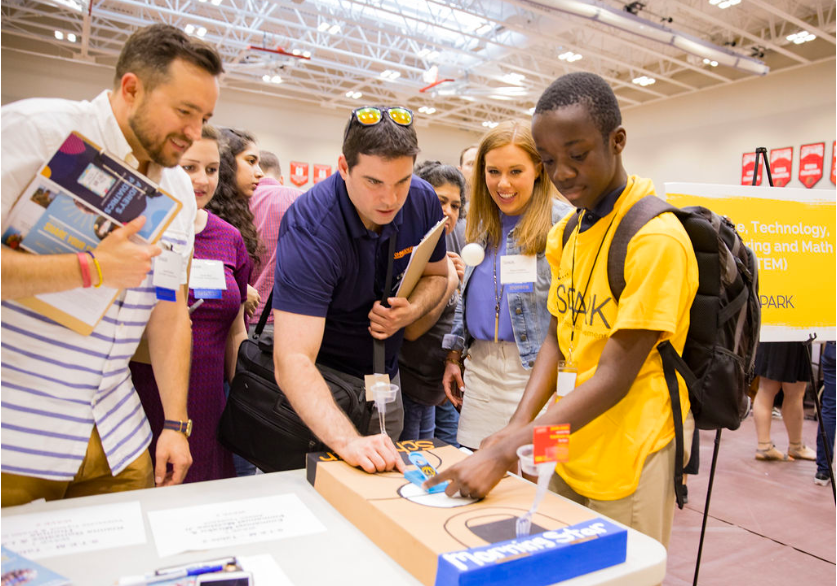 SparkProgram's tweet image. This past Friday, Spark in Chicago celebrated the end of the year with &quot;Share Your Spark.&quot;  Congratulations to our award winners and to all of the students who created amazing projects! #ThePossibilityMovement #ShareYourSpark19