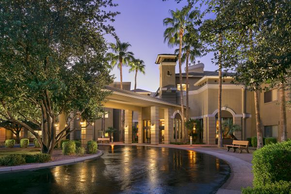 RetirementNet's tweet image. Explore one of the finest retirement communities in Sun Lakes, AZ at Renaissance. See it here at retirenet.com/arizona/commun… #sunlakes #arizona #retirement #retiree #mesa #luxury #pool #spa