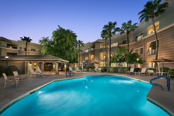 RetirementNet's tweet image. Explore one of the finest retirement communities in Sun Lakes, AZ at Renaissance. See it here at retirenet.com/arizona/commun… #sunlakes #arizona #retirement #retiree #mesa #luxury #pool #spa