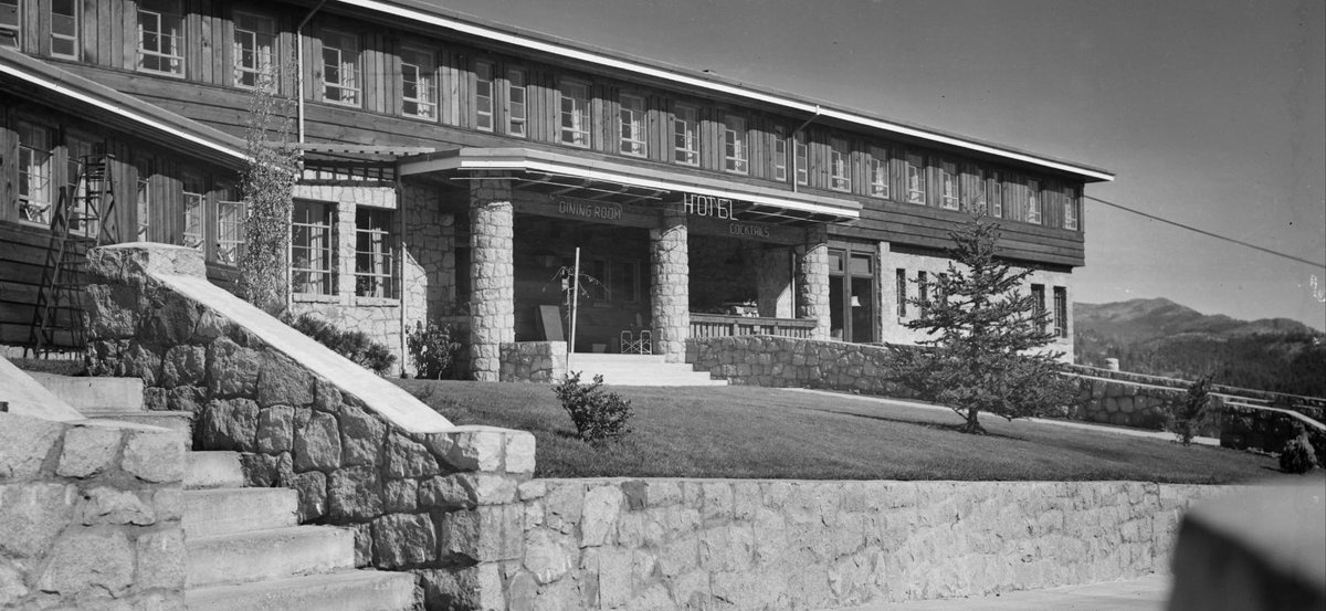 pitsenberger's tweet photo. 1949 view of the #Nyack Hotel, which once occupied the area at the scenic overlook at #EmigrantGap, #Interstate80. The current Nyack Gasoline station has parts of the old building, which was partial disassembled, the rest destroyed. #California #History https://t.co/9eU1iDnNrp