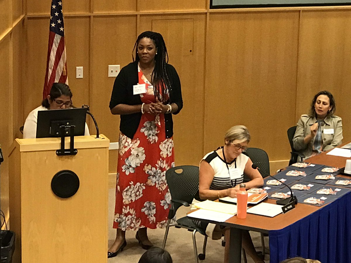 MamaroneckED's tweet photo. April Francis @FrancisEducates will assume the newly-created Director of Student Life position at #Hommocks Middle School, effective July 1. So exciting that she will join the #Mamaroneck School District #MUFSD family! https://t.co/Fy6JXvpSLs https://t.co/3xyWOojAmO