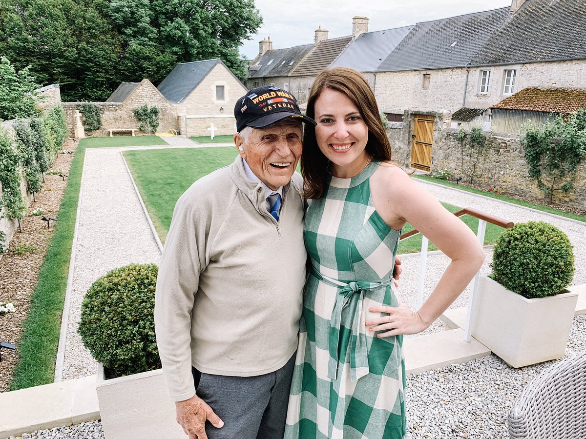 _jenburch's tweet photo. This is Steve Melnikoff from Baltimore, Maryland. On June 6, 1944 he was on Omaha Beach. He was in the 29th ID. To be able to spend the evening with him and #DDay veterans on this #DDay75thAnniversary in #Normandy is something truly special and a night I’ll never forget. 🇺🇸♥️ https://t.co/CgPryw3en6
