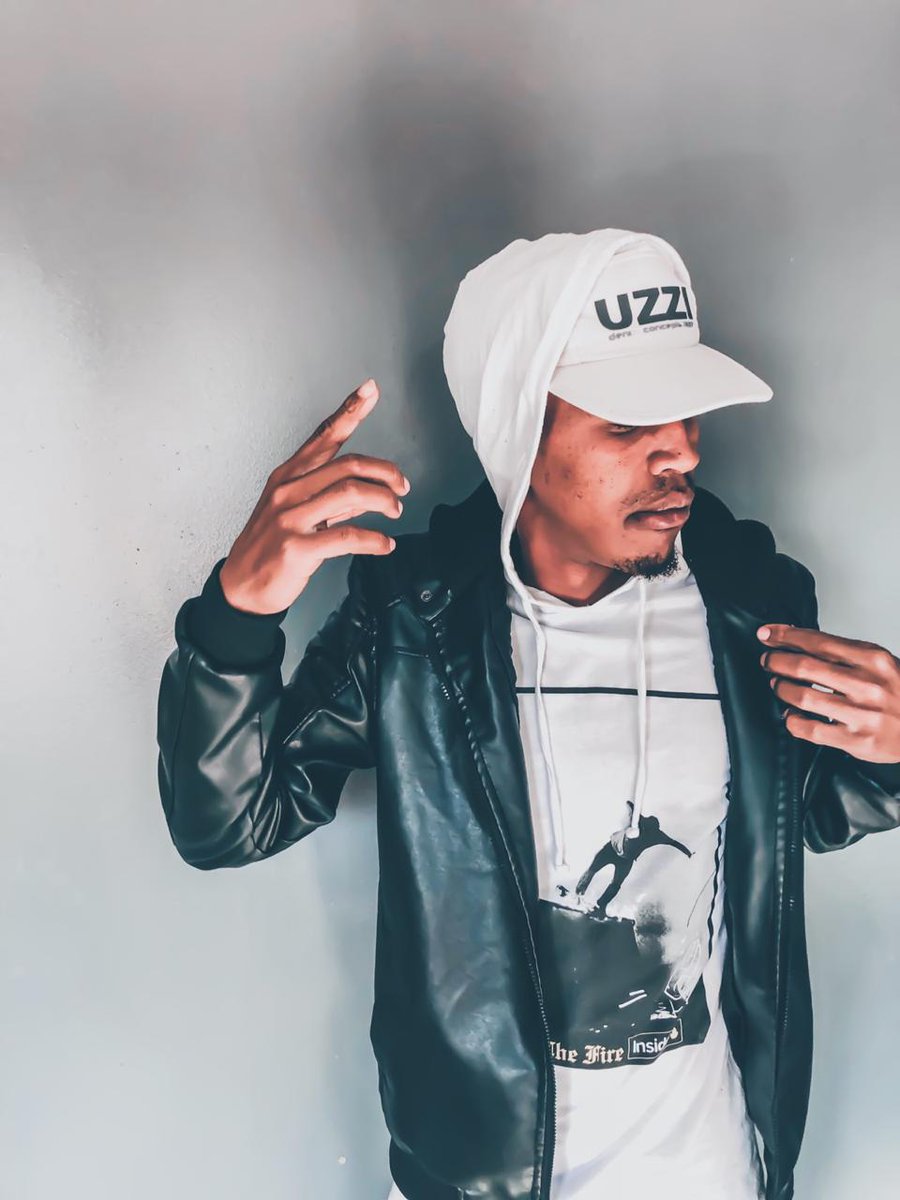 Rawriraps's tweet image. Follow your boy doing big things from Pretoria, ZA .