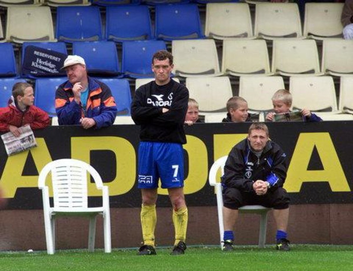 dagbog Arbitrage mikro NC Frederiksen auf Twitter: "Kære venner! Mit bud på nr. 10 over de mest  skandaløse nedrykkere siden 1978: Herfølge Boldklub ☹️ I 2000 vandt John  Faxe og co. sensationelt det danske mesterskab, men Hærfuglene kom aldrig  på vingerne efterfølgende ...