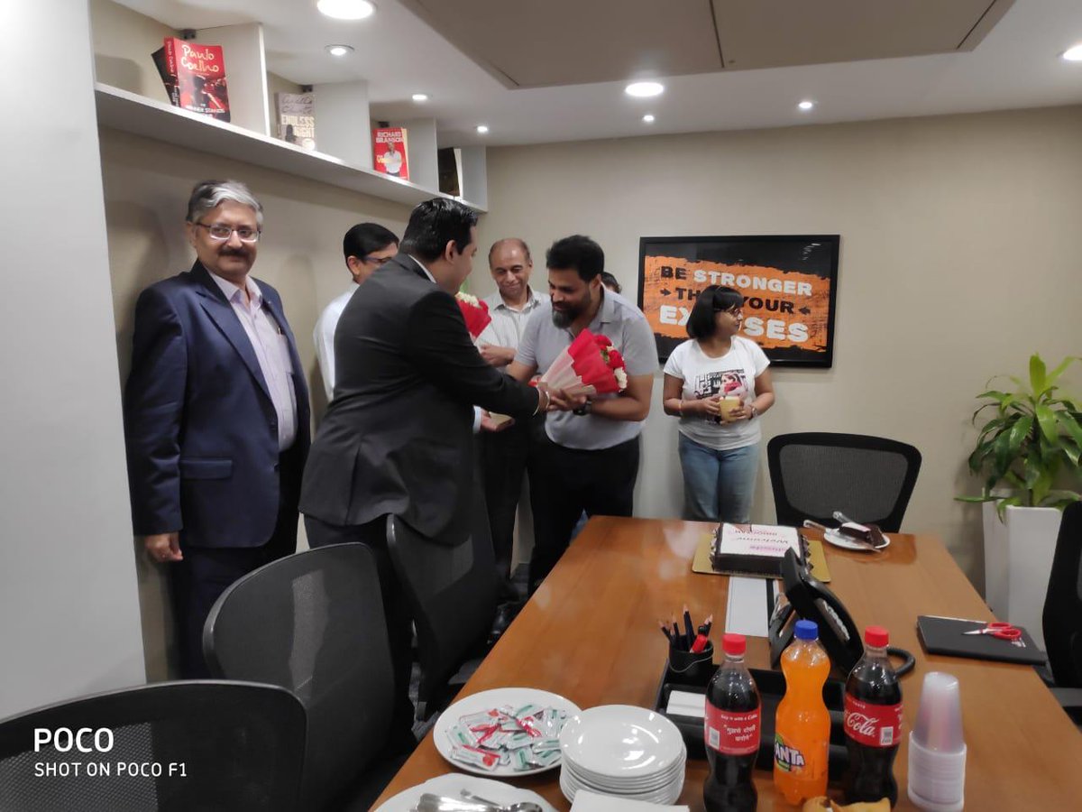 altradebusines's tweet image. A major part of the agency life is client interaction. This is how we did it. Have a look into our little world.
#clientinteraction #client #interaction #AltradeBusinessCentre #Dedicatedofficespace #BusinessCentre #officespace #corporateofficespace #commercialspace #strength