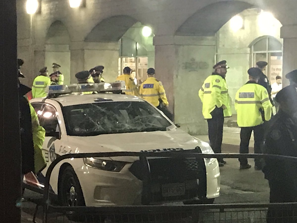 Kaitlin Lee On Twitter A Second Police Cruiser Behind It Is Also
