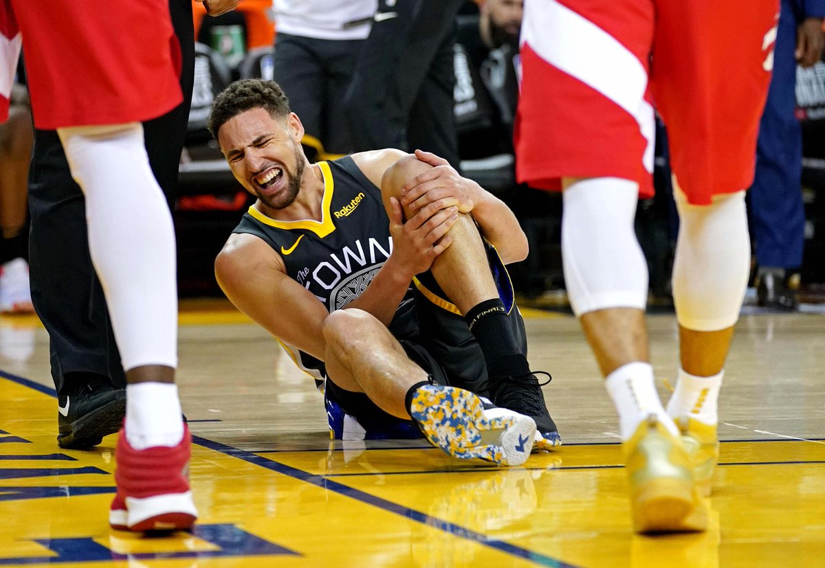 BleacherReport's tweet photo. BREAKING: Klay Thompson suffered a torn ACL in Game 6, per @wojespn https://t.co/pln57YtZXl