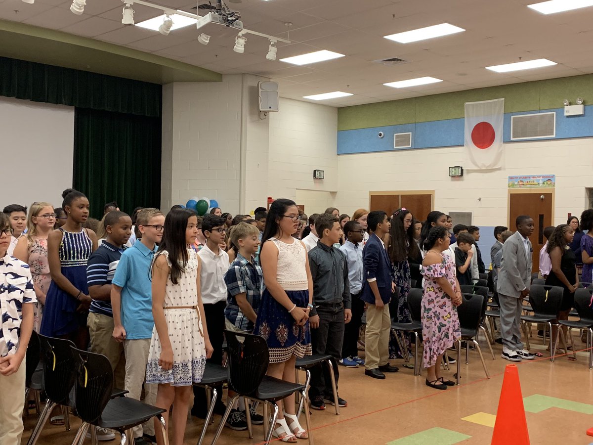 Nantucketaacps's tweet photo. Congratulations to the amazing class of 2019! Once a Starfish, always a Starfish. #WeAreBetterTogether #AACPSAWESOME #SOARmoments https://t.co/oFlSwWsRlg
