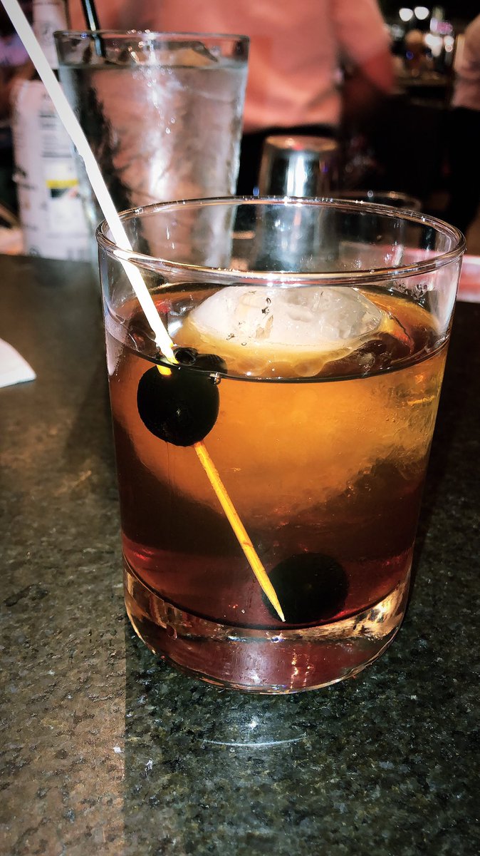FERGQui's tweet image. Manhattan me please... #WorkWeekDone