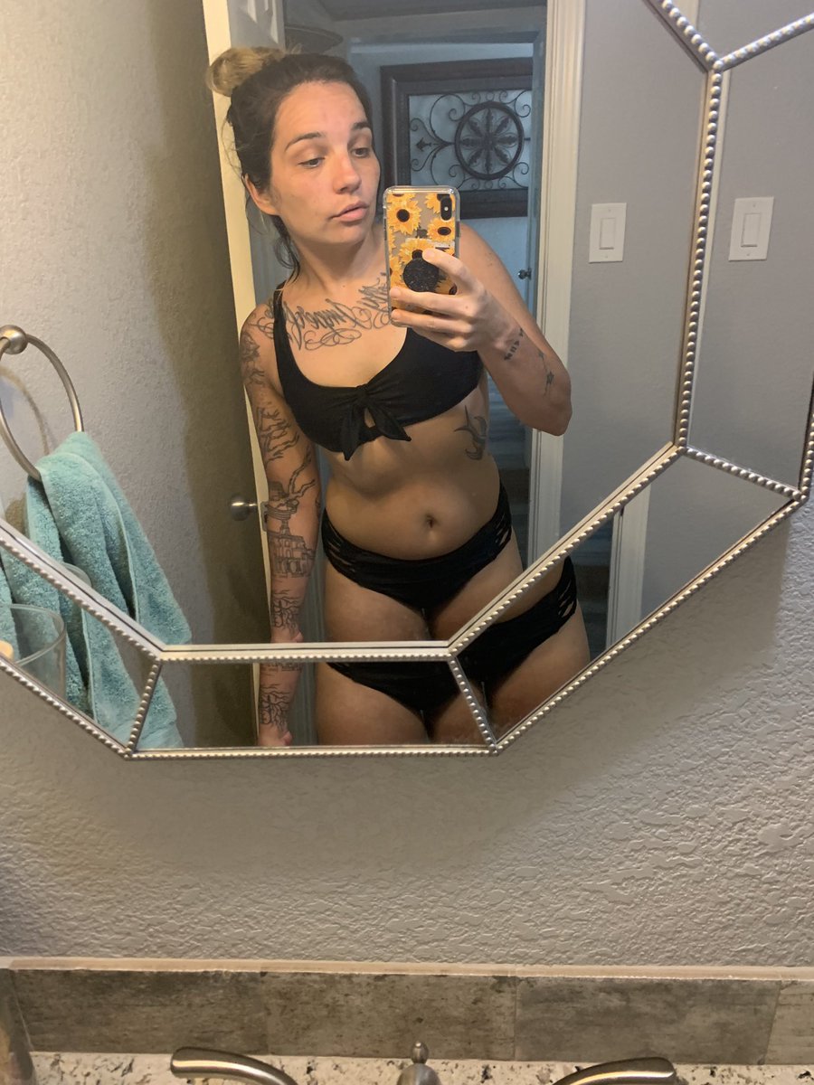 Catrinasaur's tweet photo. I’m working on not hating my body. So here’s a picture of me in a bathing suite. https://t.co/xNPMAh8WBV