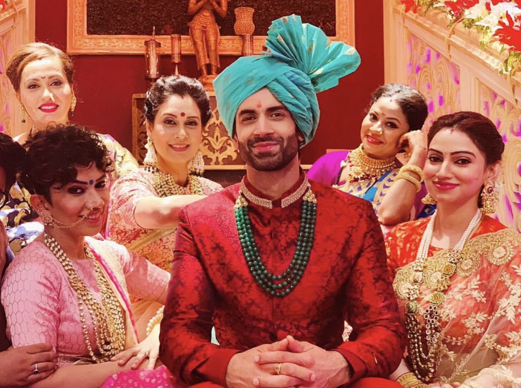 NamikPaul_Squad's tweet image. Heeriye sehra baandh ke main to aya re 😍💚 Our blue eyed boy all  #shaadiready 🎉 #ladkewaale #AngadKiShaadi #Kawach
#KawachMahashivratri

Cr  Bhavna Roy IG