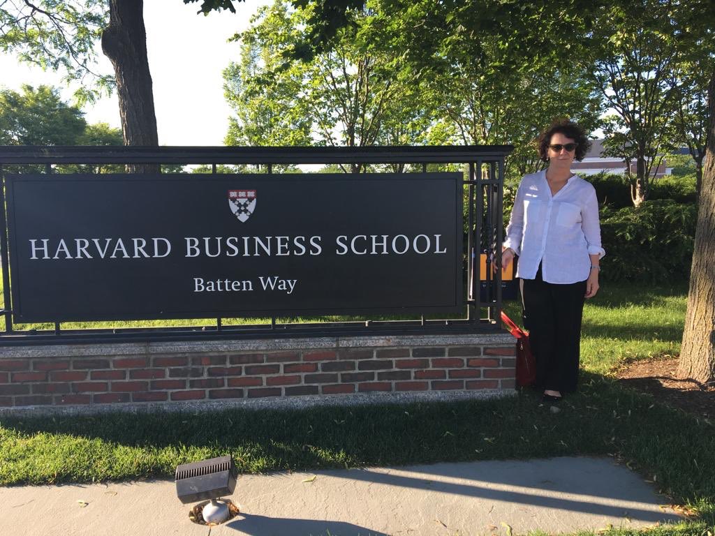 liz_mcque's tweet photo. After walking all over Boston having a few days stretching other muscles at Harvard with @Joyce_Redfearn - lucky lucky https://t.co/p7UqCaVTyE