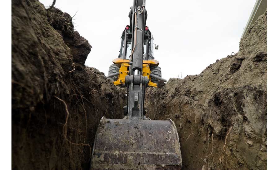 Christinalundy's tweet photo. Eric Giguere, a trench collapse survivor, will join United Rentals for at several stand down events throughout the week. https://t.co/4VrwYwNB40 https://t.co/9VRBTbM1Zf