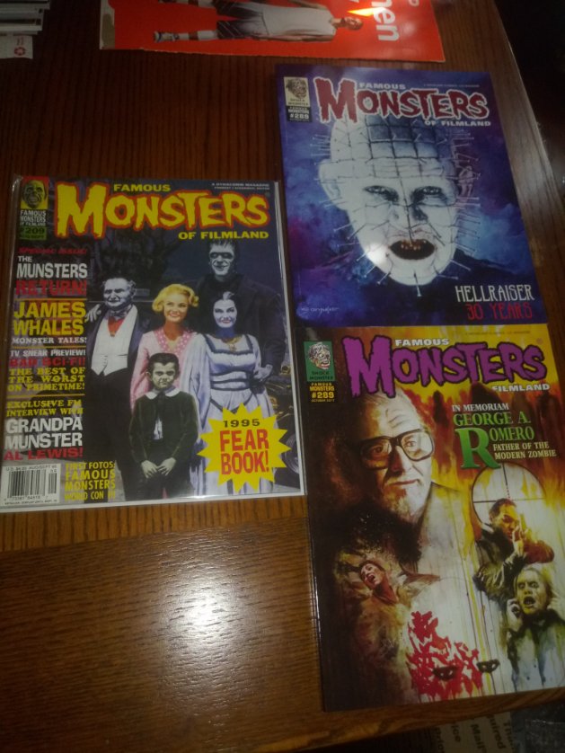 hellbeatle's tweet photo. Shout Out 2 @CaptainCompany 4 the well packaged order of My @FamousMonsters back issues! #Appreciated👍💀🖤 #TheMunsters #GeorgeARomero #Hellraiser @RealDougBradley #HorrorHoarder https://t.co/VD8zwcKIPU