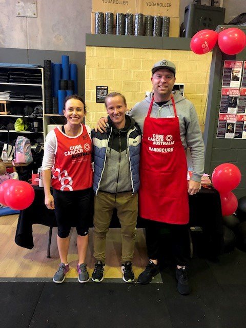CureCancerAu's tweet photo. #FundraiserFriday We've seen many different fundraisers take place but none like Heather's Crossfit Game Championship! With a #BarbeCURE, sweat and cheers, it was a thrilling event and the team raised an amazing $1,326 for cancer research #GoTeam! https://t.co/fS4GFBm9Lx