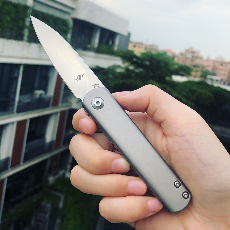 Kizer_Cutlery's tweet photo. Today's Carry💛
#knives #kizer #kizerfeist #kizerknives #kizercutlery #kizercutlery_inc #edcgear #edckizer https://t.co/JOiwKw6pVh