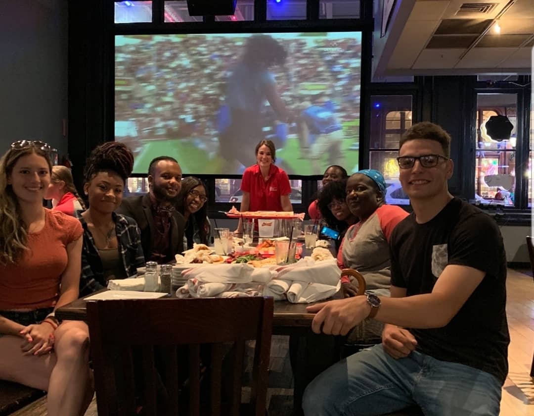 ChestnutHill's tweet photo. We had a blast meeting some #futuregriffins at tonight's Transfers on the Town event. Thanks @FieldHousePHL for being a great host!
#chc #fieldhousephilly #transferstudents #transferthursday https://t.co/XWsF82bFrx